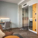 Loginn Hotel 3*