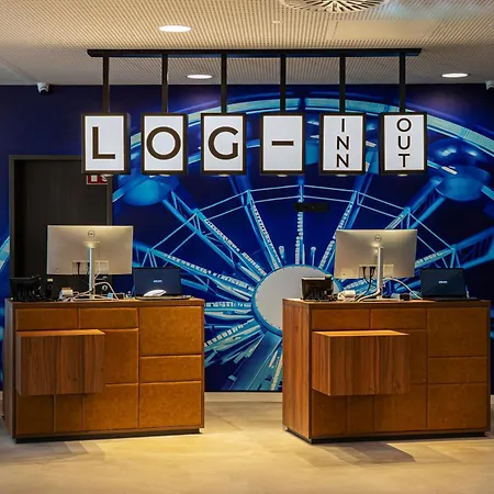מלון Loginn