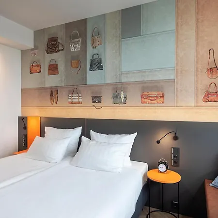 Loginn Hotel *
